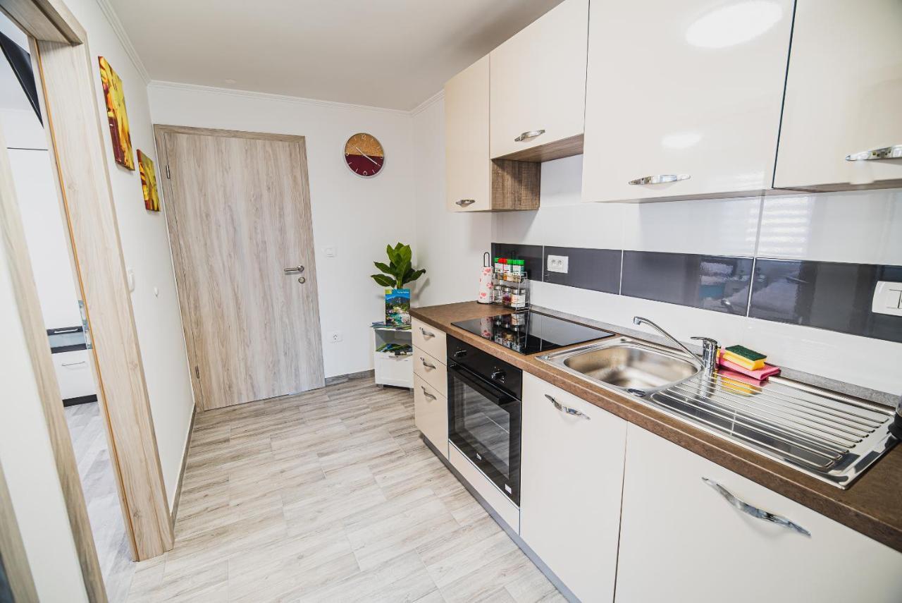 Cuderland -Cukr Apartment โคบาริด ภายนอก รูปภาพ