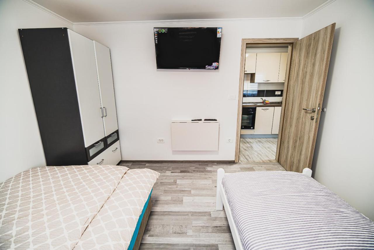 Cuderland -Cukr Apartment โคบาริด ภายนอก รูปภาพ